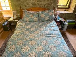 Comfortable double bed