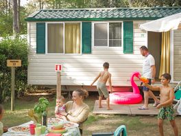 Static caravan F