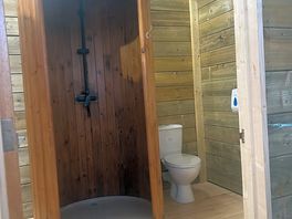 Shower & toilet