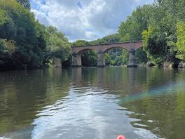 Canoeen op de vezere.