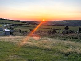 Sun rise in