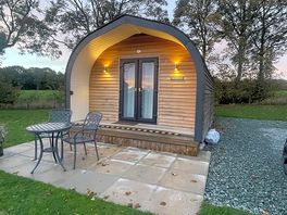 Stunning little pod!
