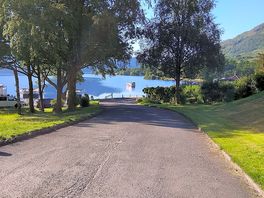 Beautiful setting.