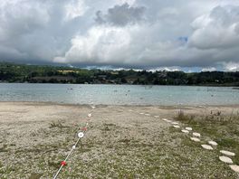 Lake side swimming’s