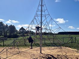 Climbing tower
