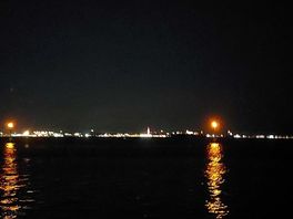 Vistas parcela noche