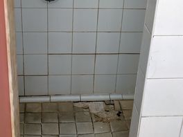Un sanitary shower