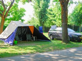 Car parking by the pitch