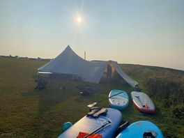 Easy access to the beach with our sups