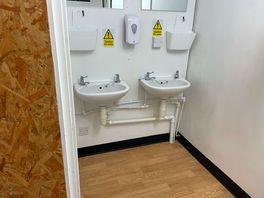 Men’s and ladies mixed wash room.
