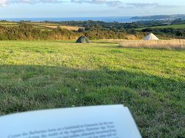 Calm and quiet for reading and such a beautiful view of the sea and penzance