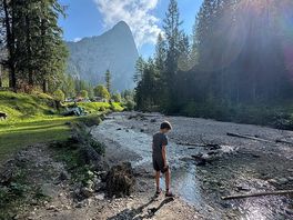 Stream/river
