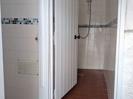 Showers from the top block clean and hot.
