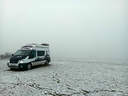 Our van in the snowđ