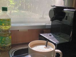 Heerlijk - moment voor mezelf terwijl de camping nog in diepe rust is... super chill!