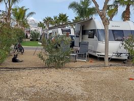 Dit zijn de grootste toeristische plaatsen die er zijn. je kunt er geen grote caravan en voortent