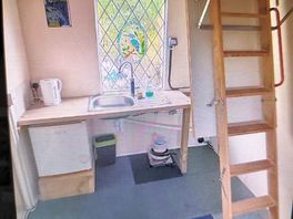 Kitchen and bedroom access