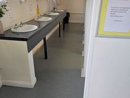 Big toilet and shower facilities