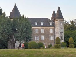 The châteaux