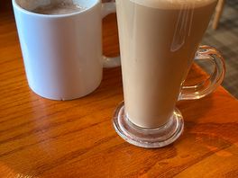 Coffee & hotchoc at breakfast
