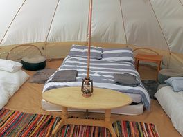 Insideout tent, lots of space fo 2 adults and 2 children. beds were really comfortable