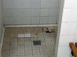 Un sanitary shower