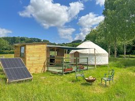 Yurt with outdoor space and facilities