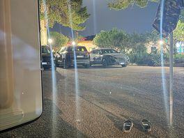 Der parkplatz wo man steht