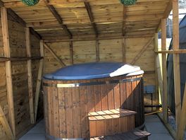 Hot tub