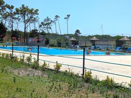 Du repos au bord de la piscine