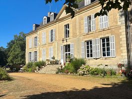Château où il y a la réception.