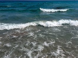 Mer à côté du lieu