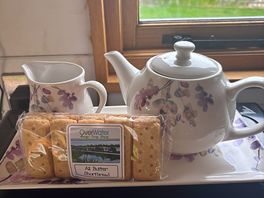 Lovely little gifts waiting for us when w3 arrived