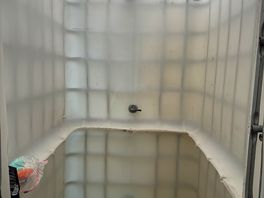 Inside the showers, lovely and hot