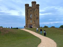 Local attraction, broadway tower. beautiful place, history, food and views