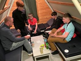 Cards in the wigwam
