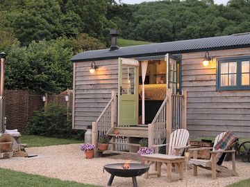 Our shepherd hut Collie offers the perfect romantic getaway for couples.