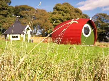 The Rowan Pod with the barbecue hut in the background (added by manager 14 May 2020)