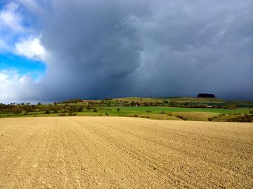 Storm brewing over Morgans Hill Nature Reserve whilst out for a walk. (added by manager 09 Jan 2015)