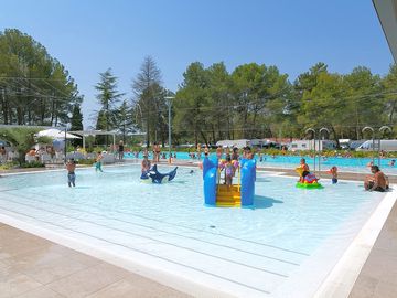 Kids' pool