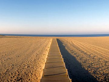 Direct access to sandy praia da cova gala