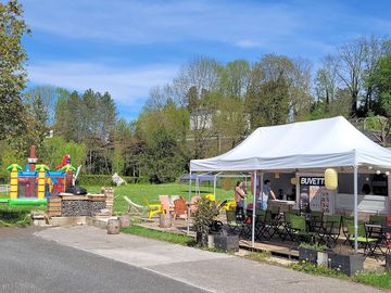 Snack bar and kids' corner