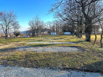 Partially shaded touring pitches