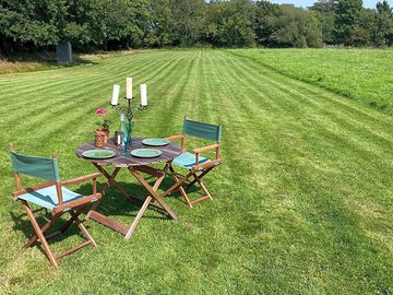 Alfresco lunch