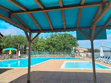 Vue d'ensemble de la piscine