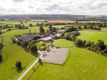 Mythe farm caravan park is located on the leicestershire/warwickshire border.