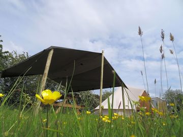 Picnic bench