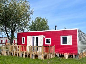Three-bed lodge