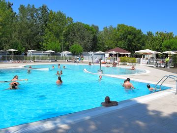 Adult pool