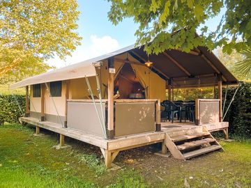 Exterior kenya rental